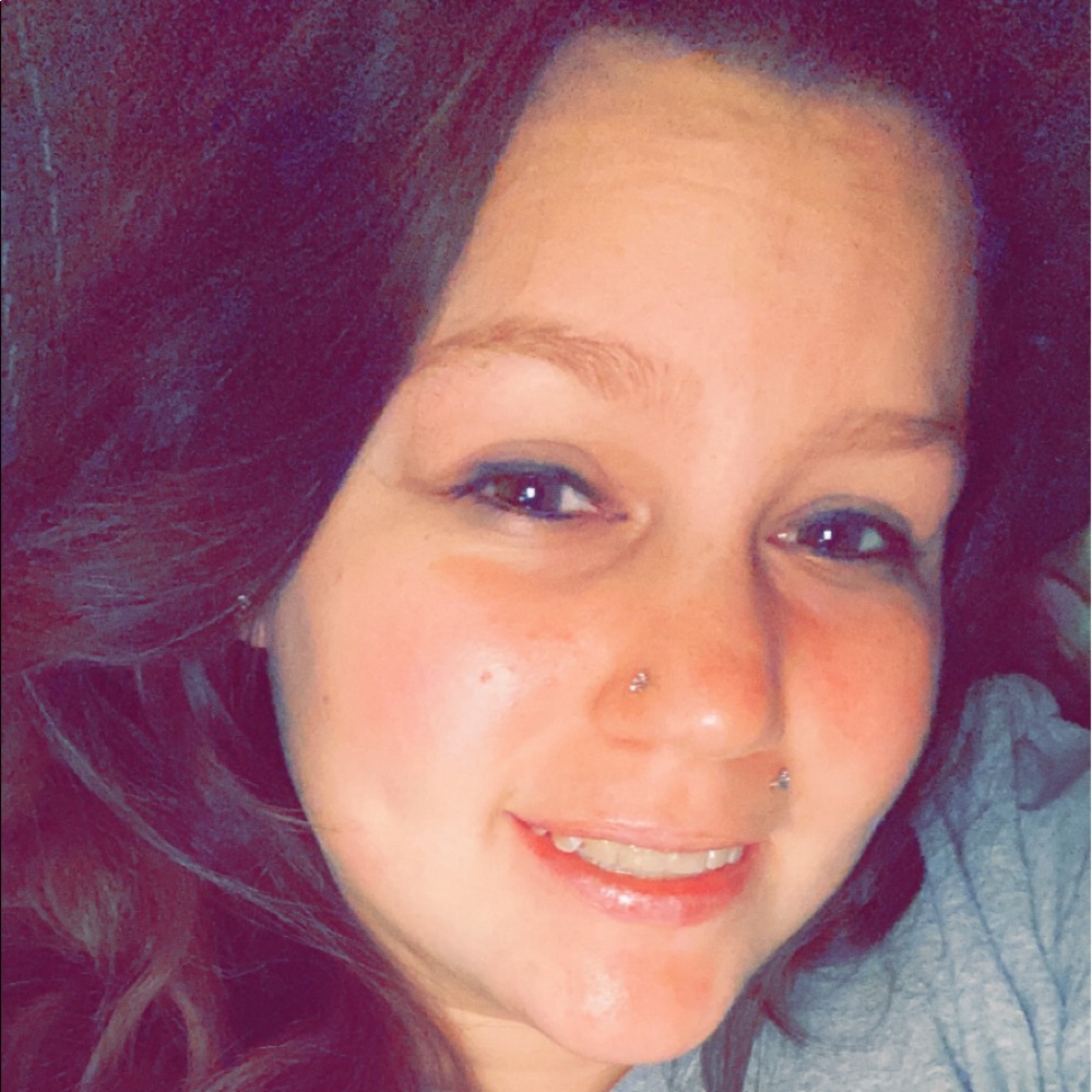 Meet your Posher, Stacy